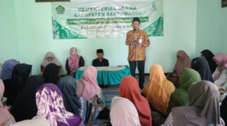 71 Majelis Taklim di Gambiran Resmi Terdaftar, Kemenag Banyuwangi Dorong Tata Kelola Tertib Kemenag Banyuwangi Serahkan SKT ke 71 Majelis Taklim Gambiran