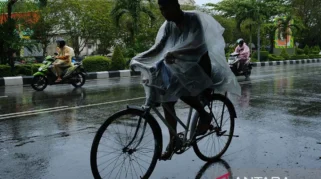 Prakiraan cuaca BMKG menunjukkan potensi hujan di berbagai wilayah Indonesia