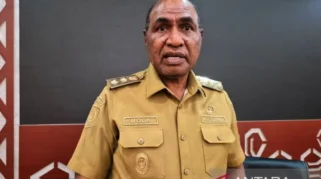 Wagub Papua Barat Tegaskan RS Wajib Layani Pasien Wakil Gubernur Papua Barat menegaskan pelayanan wajib bagi pasien kritis di rumah sakit