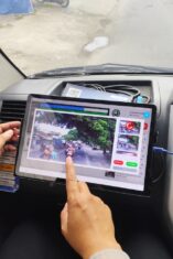 Petugas Satlantas Polres Gresik melakukan patroli ETLE Incar dalam Operasi Zebra 2025