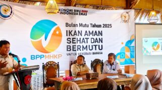 Bupati Ipuk menghadiri Rakerda Perpamsi Jatim di Banyuwangi.