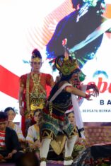Festival Kebangsaan Tampilkan Keragaman Budaya Banyuwangi Festival Kebangsaan Banyuwangi menampilkan pertunjukan budaya multietnis