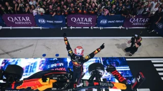 Max Verstappen memimpin balapan dan menang di GP Qatar 2025