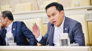 Legislator NasDem Ujang Bey memberikan pernyataan soal penanganan bencana Aceh.