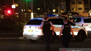 Polisi Australia mengamankan Pantai Bondi