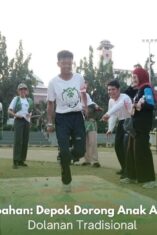 Anak-anak Depok bermain permainan tradisional untuk mengurangi kebiasaan kaum rebahan.