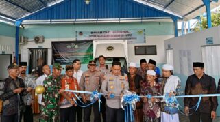 Kapolresta Banyuwangi meresmikan SPPG Forkam di Muncar