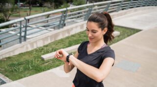 Smartwatch terbaik untuk lari 2025 harga terjangkau