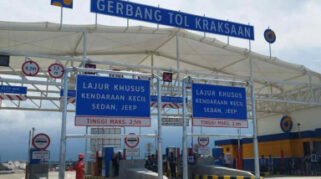 Menhub Dudy Purwagandhi meninjau kesiapan angkutan Nataru di Jawa Timur