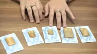 Harga emas Antam hari ini turun dari rekor tertinggi