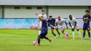 duel Persib vs Persija Super League 2025 2026