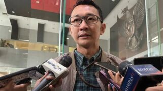 KPK ungkap bukti aliran uang kasus kuota haji