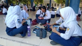 Siswa mengikuti asesmen TKA SD dan SMP 2026
