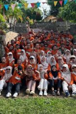 SMK Muhammadiyah 6 Rogojampi gelar Team Building Together we win di pascamp park banyuwangi