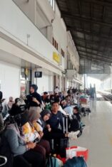 Penumpang Kereta Api Indonesia (KAI) selama libur panjang isra miraj 2026