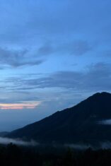 suasana kawah ijen sore hari