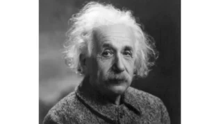kecepatan cahaya Einstein diuji dengan sinar gamma kosmik