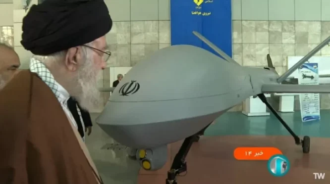 Ilustrasi drone militer di atas kapal induk AS