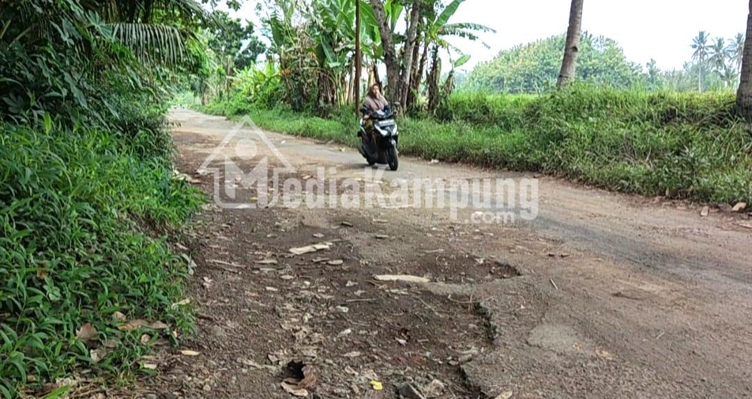 Jelang Lebaran, Jalan rusak tak kunjung ada perbaikan