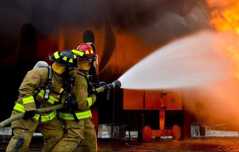 Terjadi Kebakaran Gedung Kemendagri Jakarta Pusat, 10 Damkar dikerahkan Gambar ilustrasi pemadam kebakaran