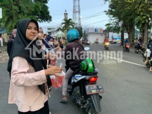 Eratkan Ukhuwah Di Bulan Suci Ramadan, KSR PMI Unit Universitas Dr. Soebandi Gelar Bhakti Sosial
