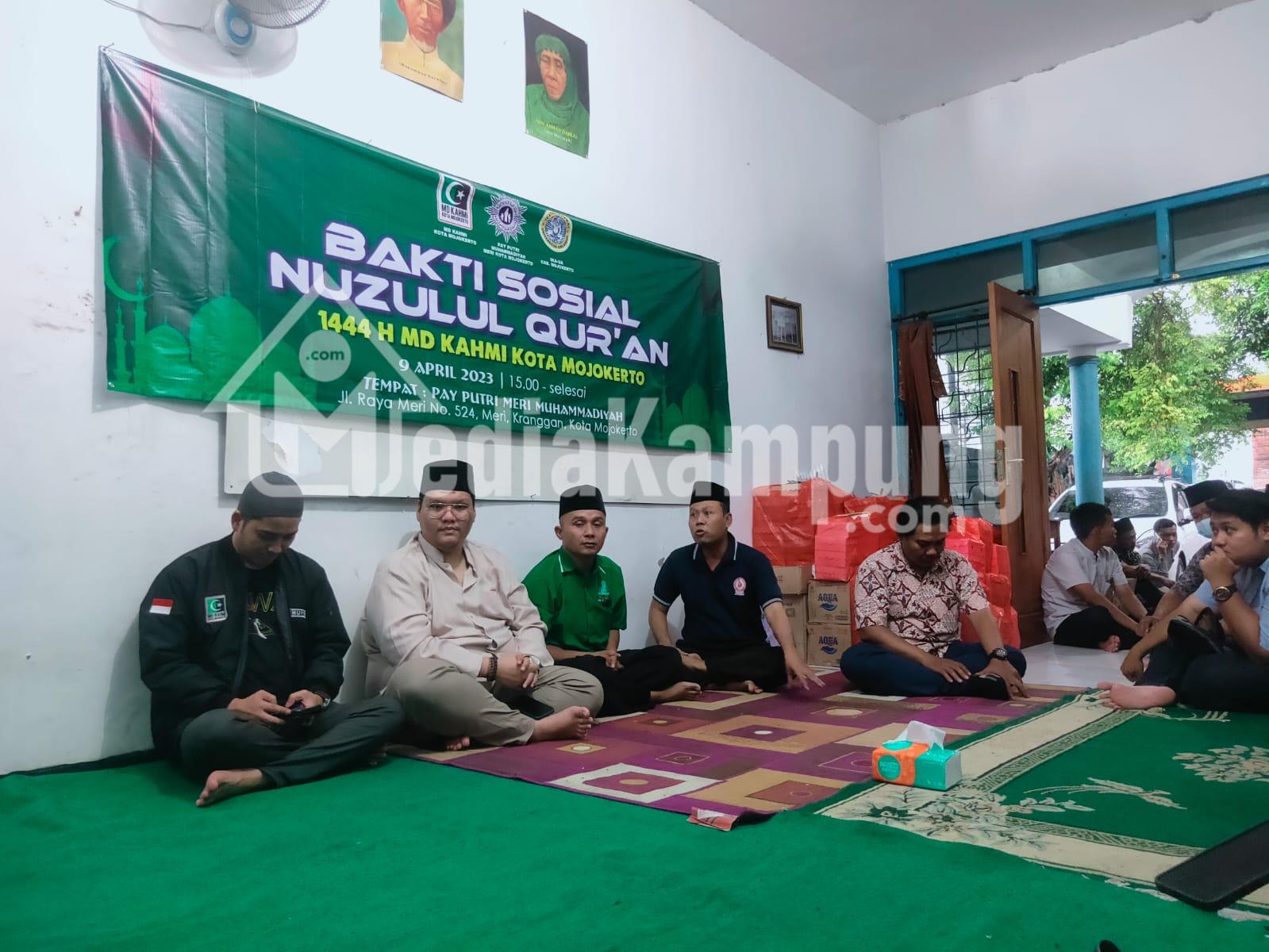MD KAHMI Kota Mojokerto bersama IKA UA Cabang Mojokerto Gelar Baksos