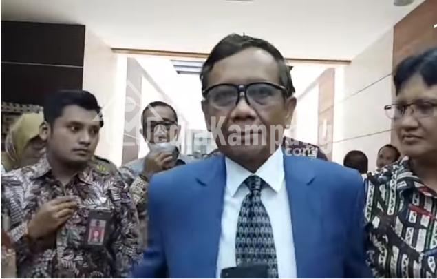 Menko Polhukam: Pengadilan Negeri Diluar Kompetensinya Memutuskan Masalah Pemilu Menko Polhukam: Pengadilan Negeri Diluar Kompetensinya Memutuskan Masalah Pemilu