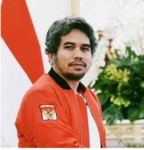 teddy sebut ganjar dibeking oligarki