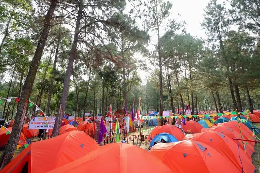 Pramuka Lintas Agama Menggelar Kemah Bhakti Merajut Harmoni dalam Kebhinekaan di Wana Jeongmara Campuhan Banyuwangi