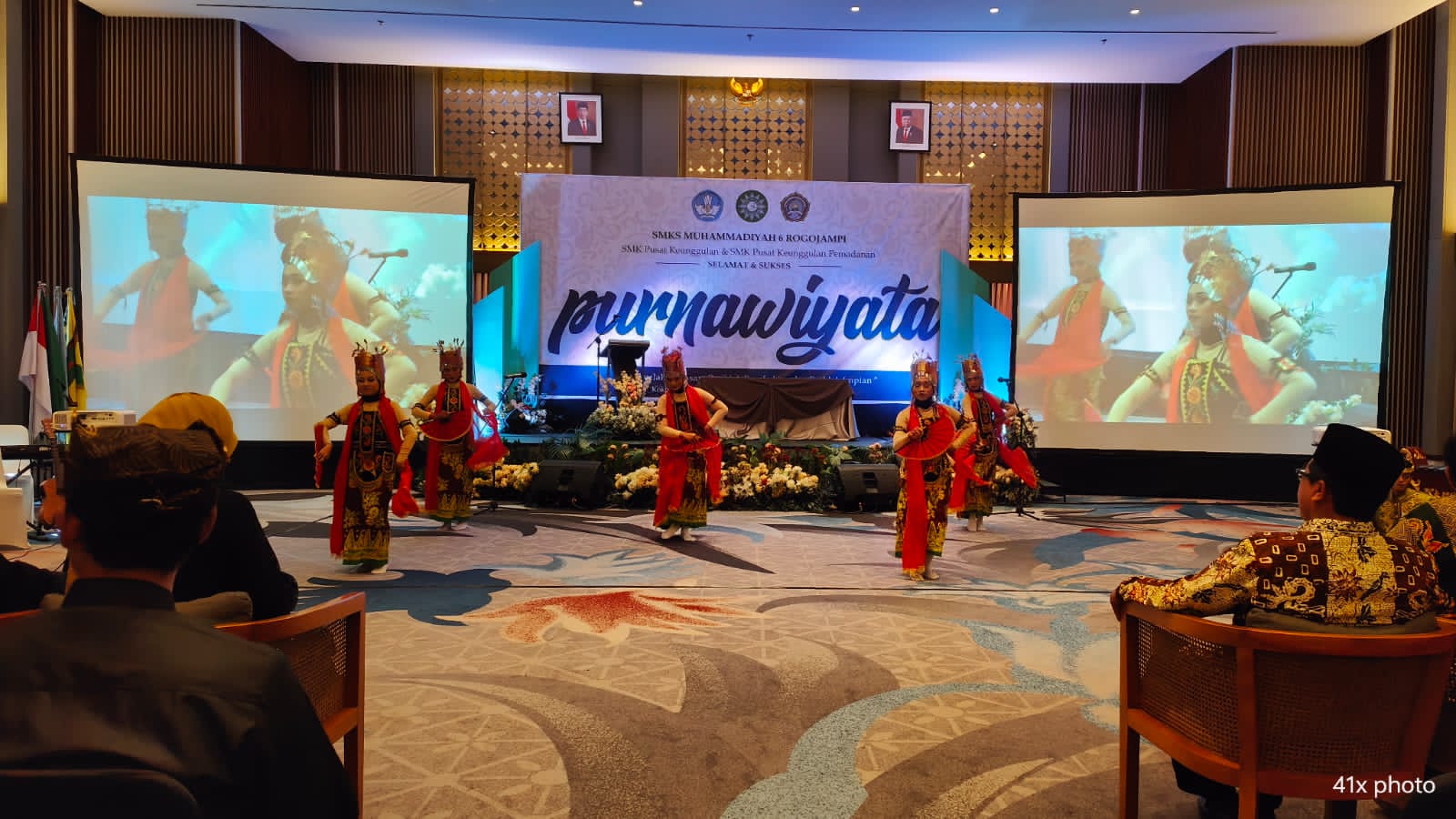 SMK Muhammadiyah 6 Rogojampi Gelar Acara Kelulusan Di Hotel Kokoon Banyuwangi SMK Muhammadiyah 6 Rogojampi Gelar Acara Kelulusan Di Hotel Kokoon Banyuwangi