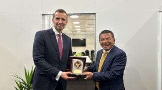 Wamenhan M. Herindra Hadiri IDET 2023: Pertemuan Di Ceko Untuk Peningkatan Kerja Sama Di Bidang Pertahanan Negara