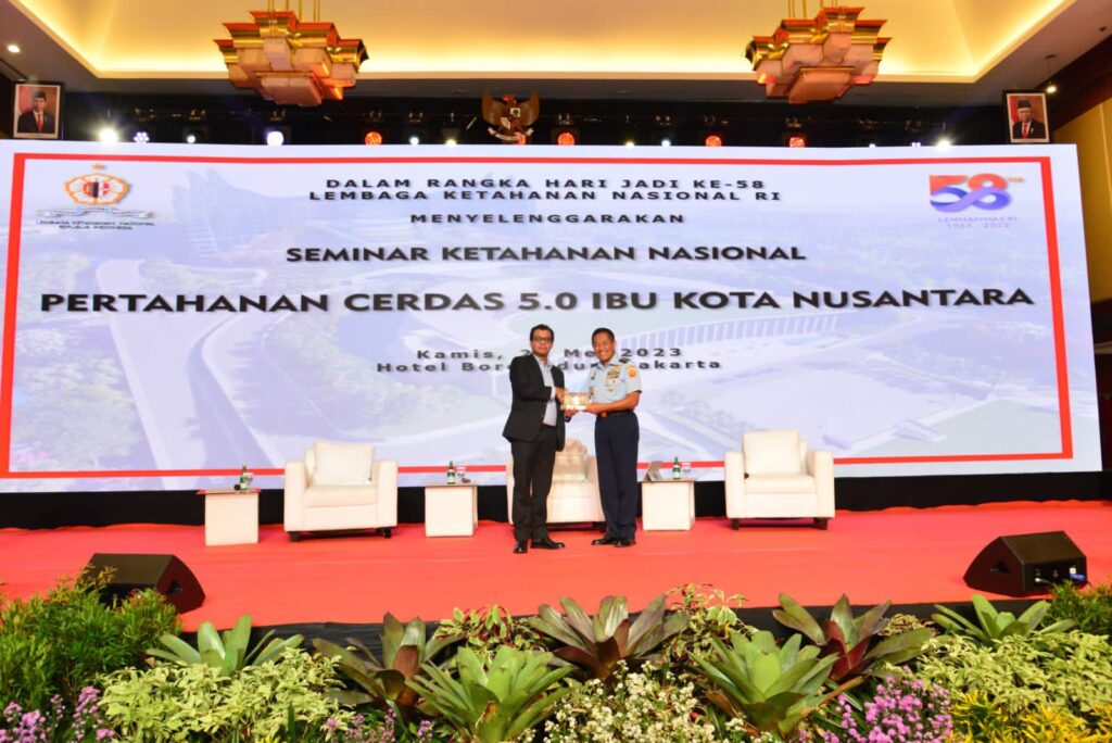 Menhan Prabowo Subianto Usulkan Smart Defense & Dual Strategy Untuk Keamanan Ibu Kota Nusantara Menhan Prabowo Subianto Usulkan Smart Defense & Dual Strategy Untuk Keamanan Ibu Kota Nusantara