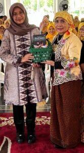 Apresiasi Bupati Ipuk untuk Buku Novel "PADMI"