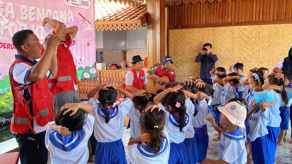 Siaga Bencana For Kids: PMI Banyuwangi & Paud TK Teratai Siapkan Generasi Siaga Bencana Sejak Dini