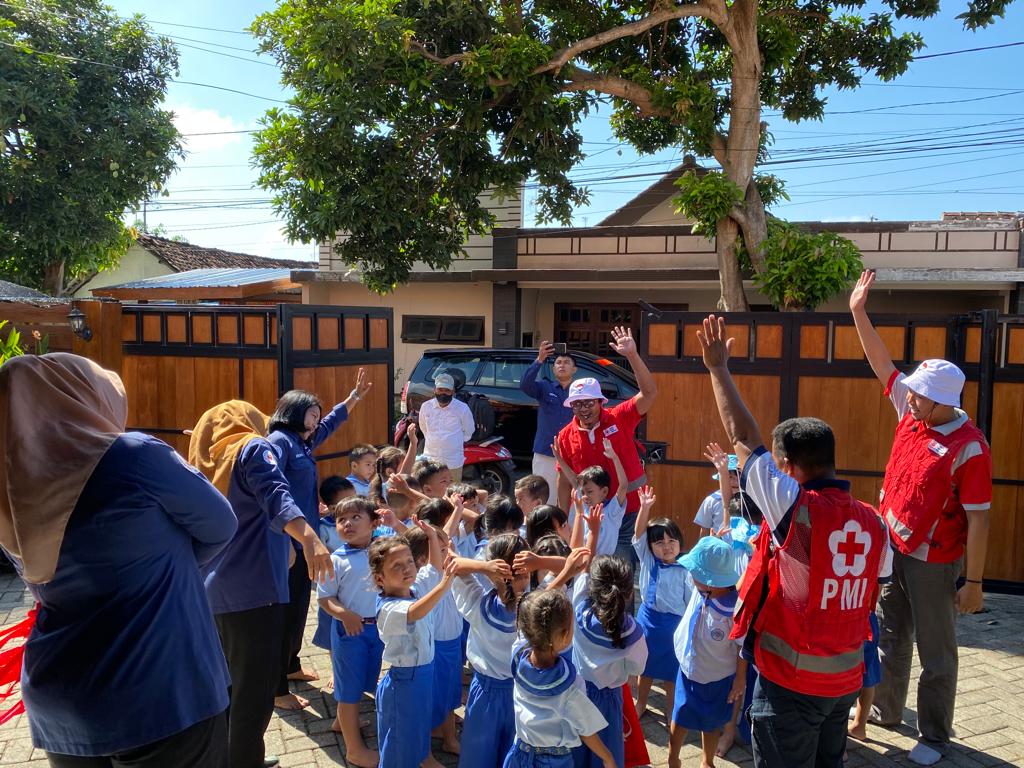 Siaga Bencana For Kids: PMI Banyuwangi & Paud TK Teratai Siapkan Generasi Siaga Bencana Sejak Dini