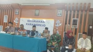 Jum'at curhat di Kelurahan Karangrejo