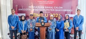 partai demokrat daftarkan bacaleg di kpud banyuwangi