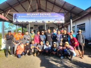 12 Pendaki Dari Banyuwangi Di Gunung Raung: Mendaki Ekstrem Di Jalur Menantang Terbesar Di Jawa Timur di Banyuwangi