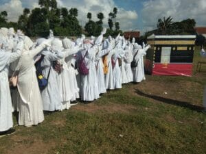 Mengagumkan! Siswa-Siswi MI Darun Najah II Banyuwangi Menunjukkan Semangat dan Kedisiplinan Luar Biasa dalam Manasik Haji di Banyuwangi