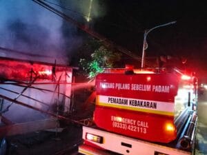 Kedua Kalinya Kebakaran Hebat Melanda Bengkel Sepeda Motor di Banyuwangi di Banyuwangi