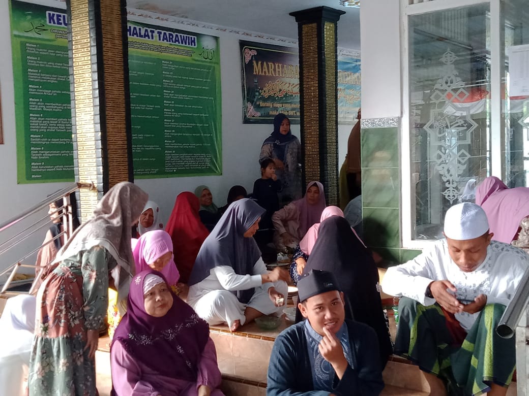 Antusias Warga Pakis Banyuwangi Melestarikan adatnya