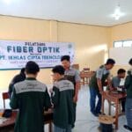 SMKS Muhammadiyah 1 Genteng Dan INETMedia Gelar Pelatihan Fiber Optik untuk Meningkatkan Kompetensi Siswa TKJ