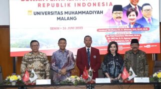 UMM Dihargai Wantimpres Atas Kontribusinya dalam Indonesia Emas 2045 di Jember