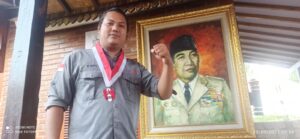 Tradisi Kelulusan Sekolah TK-SMA Dengan Baju Toga “Itu Baju Sakral”: Menambah Beban Wali Murid dan Merugikan Yang Tidak