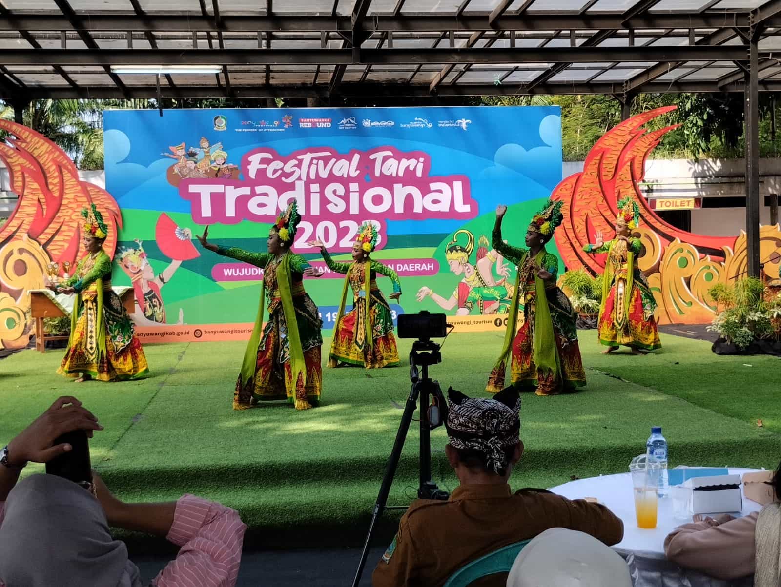 festival tari tradisional banyuwangi
