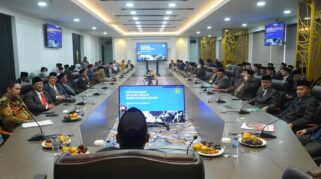 Direktorat Jenderal Pendidikan Islam Menetapkan 100 Guru Besar Rumpun Ilmu Agama di Jember