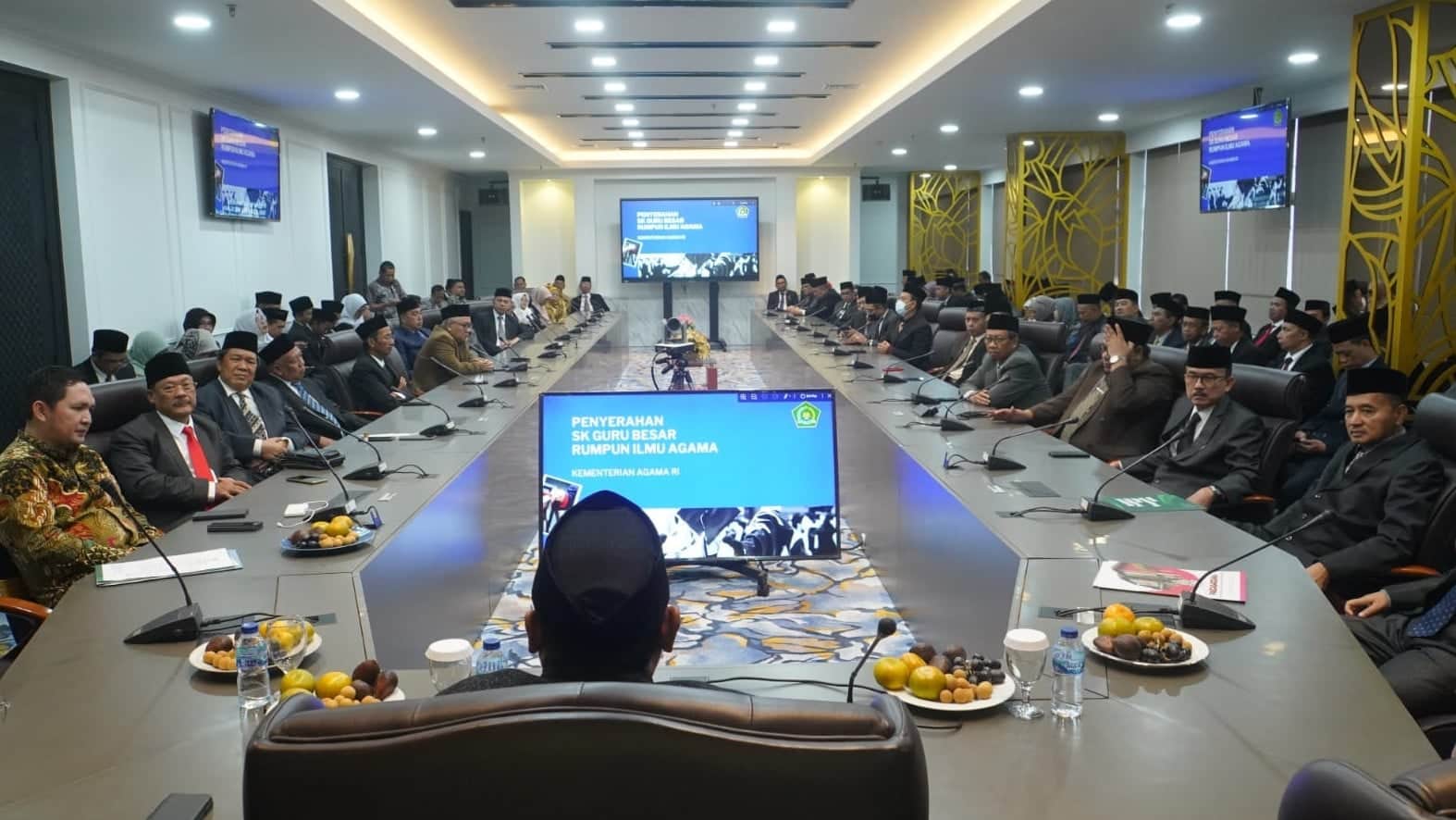 Direktorat Jenderal Pendidikan Islam Menetapkan 100 Guru Besar Rumpun Ilmu Agama