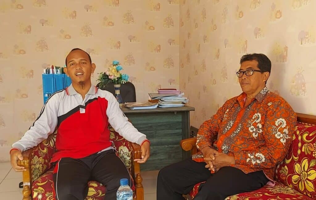 Foto: Kepala Sekolah SD Kreatif Muhammadiyah 19 Rogojampi & PCM Rogojampi