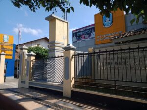 Dinas PU Bina Marga Provinsi Jawa Timur Diingatkan untuk Mengatasi Bahaya Pohon Trembesi Rentan Patah di Banyuwangi di