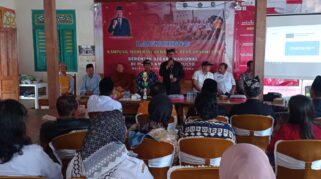 Launching 3 Desa KMB, Kemenag Banyuwangi Serahkan Sertifikat Halal Permohonan Non Muslim